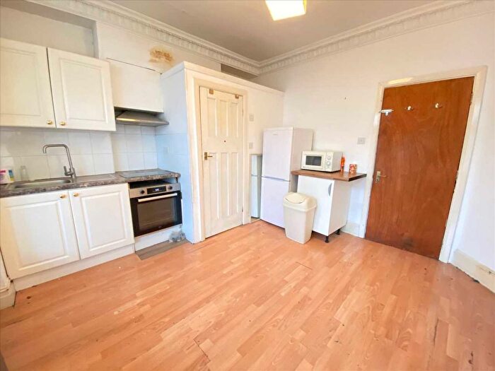 1 Bedroom Flat To Rent In Craven Avenue, London, W5