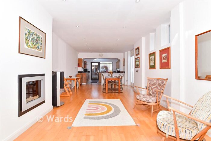 3 Bedroom Terraced House For Sale In The Square, Lenham, Maidstone, Kent, ME17