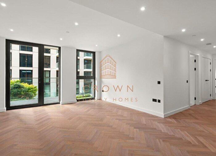 2 Bedroom Apartment To Rent In Merino Gardens, London Dock, E1W