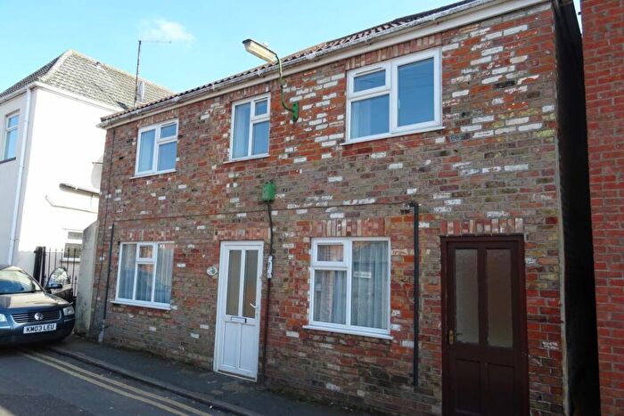 3 Bedroom Semi-Detached House To Rent In Chapel Street, Wisbech, PE13