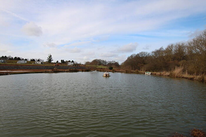 2 Bedroom Mobile Home For Sale In Newbourne, Woodbridge, IP12
