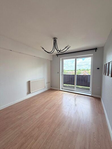 2 Bedroom Apartment For Sale In Mossley Road, Park View Mossley Road, OL6