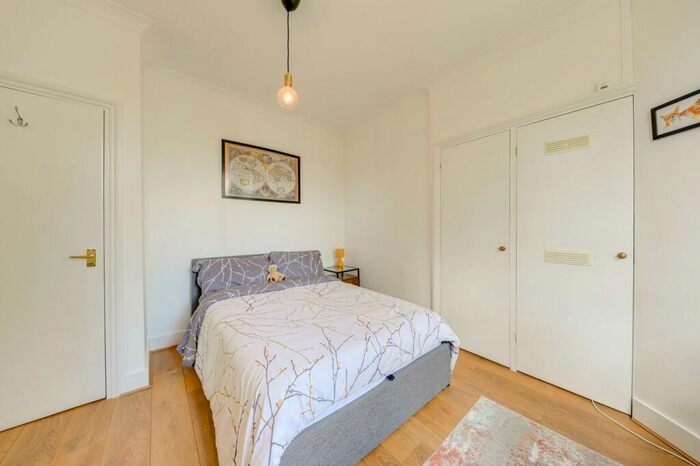 1 Bedroom Flat For Sale In Devonshire Road, Forest Hill, London, SE23