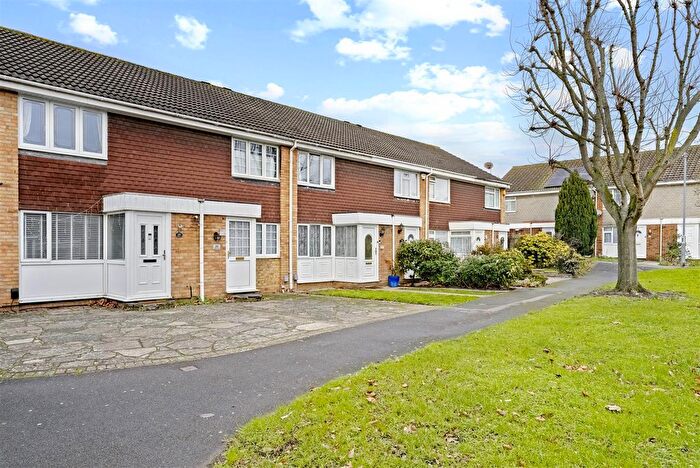 2 Bedroom Property For Sale In Woodrush Way, Romford, RM6