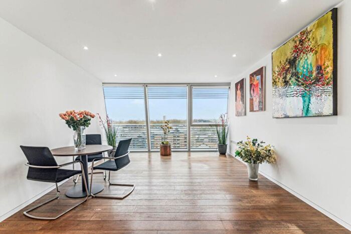 2 Bedroom Apartment For Sale In Albion Riverside, SW11