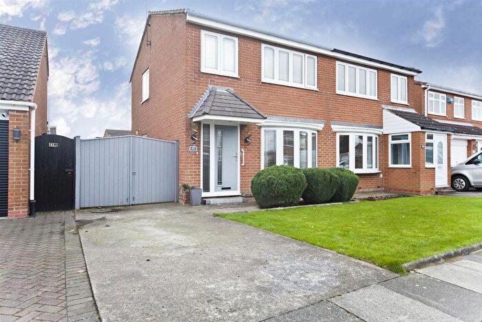 3 Bedroom Semi-Detached House For Sale In Holland Road, Hartlepool, TS25