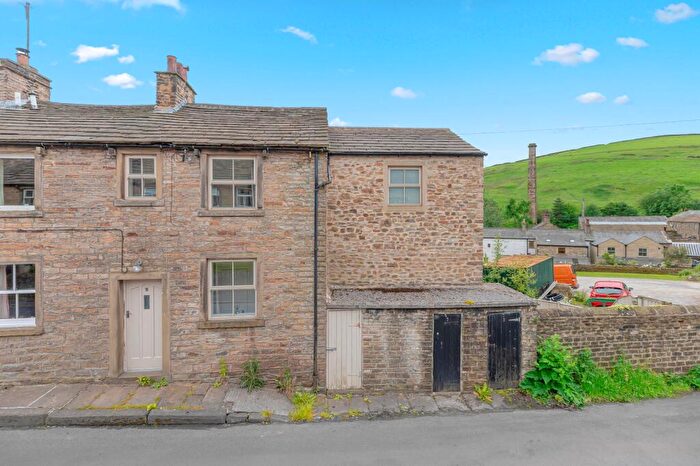3 Bedroom End Of Terrace House For Sale In Rook Street, Lothersdale, Keighley, North Yorkshire, BD20