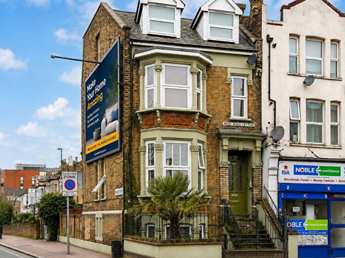 2 Bedroom Flat For Sale In High Road Leyton, London, E10