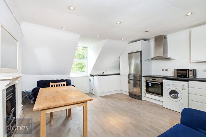 2 Bedroom Apartment To Rent In Frognal, Hampstead, London, NW3