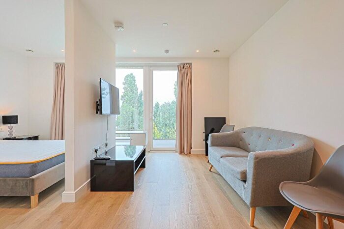 1 Bedroom Apartment To Rent In Beresford Ave, Wembley, HA0