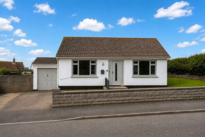 3 Bedroom Detached Bungalow For Sale In Trelawney Avenue, Treskerby, TR15