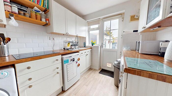 2 Bedroom Terraced House For Sale In Cowley Road, Headlands, NN11