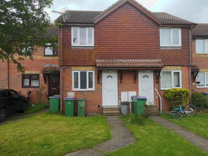 2 Bedroom Terraced House To Rent In Greenly Way, New Romney, TN28