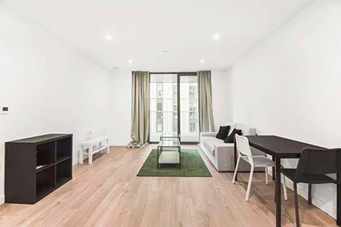1 Bedroom Flat To Rent In London, N4