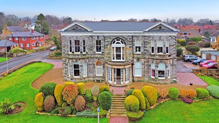 3 Bedroom Flat For Sale In Hall Park Close, Scalby, YO13