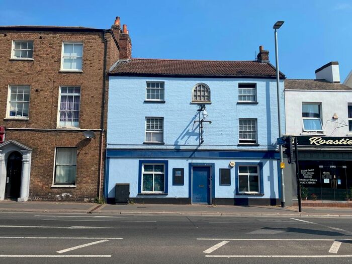 Studio To Rent In East Reach, Taunton, TA1