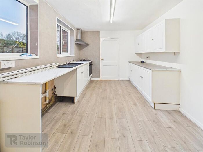 3 Bedroom Terraced House To Rent In Rectory Lane, Ifield Green, Crawley, RH11