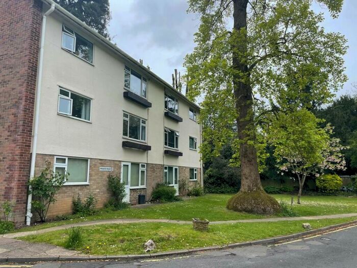 2 Bedroom Flat To Rent In Cliveden Court, , Brighton, BN1
