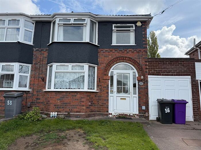 3 Bedroom Semi-Detached House To Rent In Fancourt Avenue, Wolverhampton, WV4
