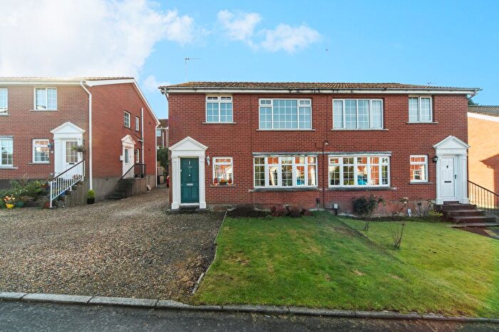 2 Bedroom Flat For Sale In Dundonald Heights, Dundonald, BT16