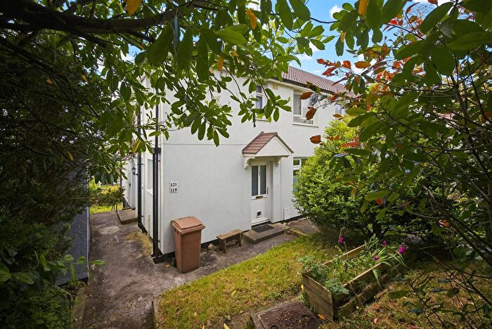 2 Bedroom Flat For Sale In Taunton Avenue, Plymouth, PL5