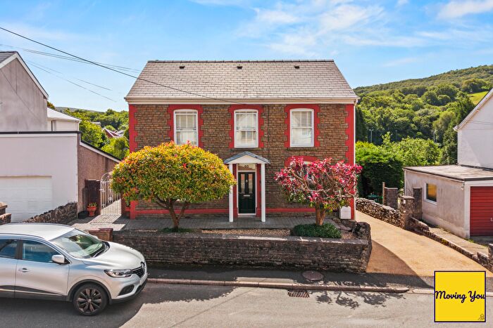 4 Bedroom Detached House For Sale In Gwyn Street, Swansea, SA8