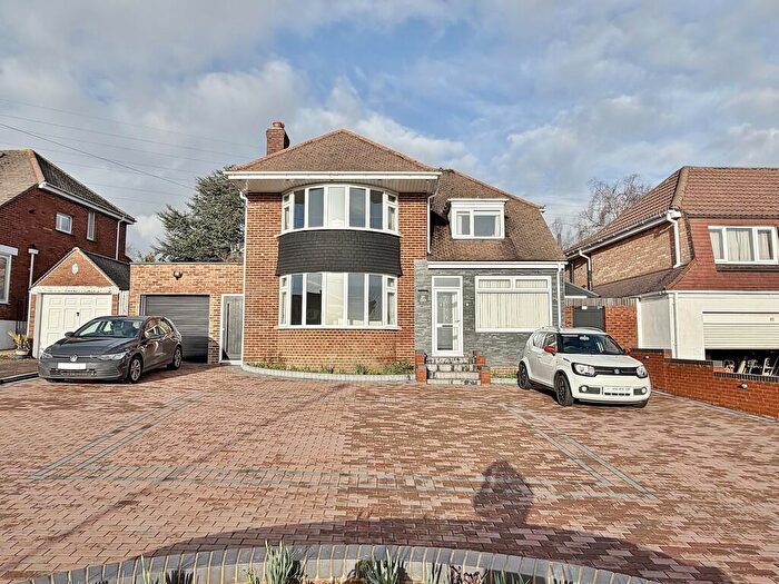 3 Bedroom Detached House For Sale In Hill Road, Portchester, PO16