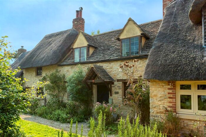 3 Bedroom Terraced House For Sale In Noke, Oxford, OX3