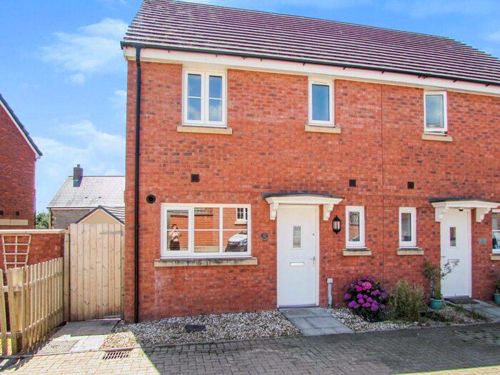 3 Bedroom House To Rent In Maes Y Meillion, Coity, Bridgend, CF35