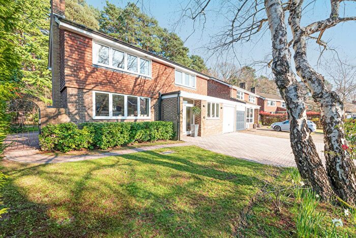 4 Bedroom Detached House For Sale In Heathpark Drive, Windlesham, Surrey, GU20