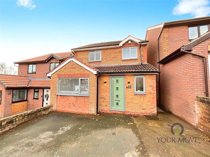 4 Bedroom Detached House For Sale In Foxglove Way, Lickey End, Bromsgrove, Worcestershire, B60