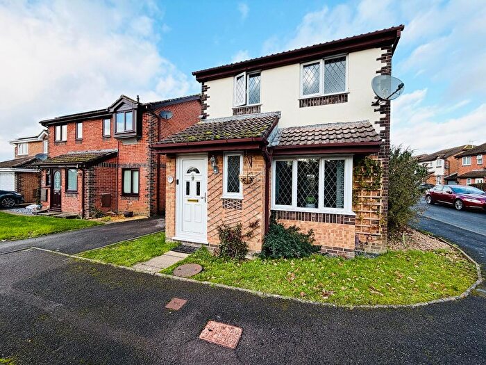 3 Bedroom Detached House To Rent In Templecombe Road, Bishopstoke, Eastleigh, SO50