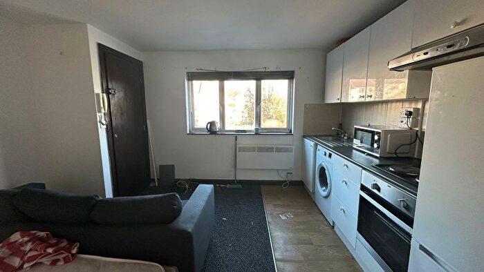 1 Bedroom Flat For Sale In Flat, St. Mary's Road, South Norwood, London, SE25