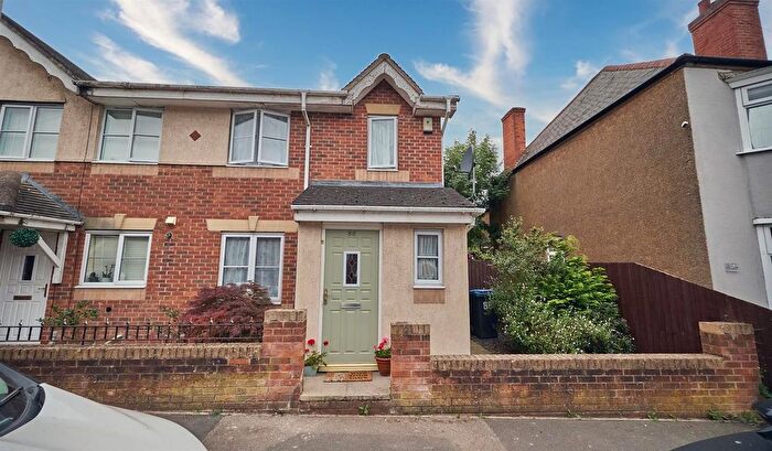 3 Bedroom Town House For Sale In New Street, Earl Shilton, LE9