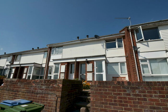 1 Bedroom Maisonette To Rent In Weyhill Close, Fareham, PO16