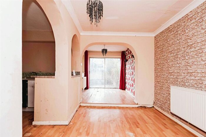 3 Bedroom Terraced House For Sale In Aldridge Road, Great Barr, Birmingham, B44
