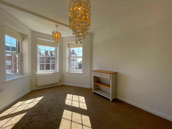 3 Bedroom Flat For Sale In Festing Road, Southsea, Hampshire, PO4