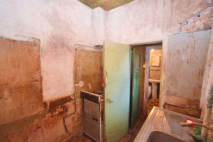 2 Bedroom Terraced House For Sale In Dean Street, Coventry, West Midlands, CV2