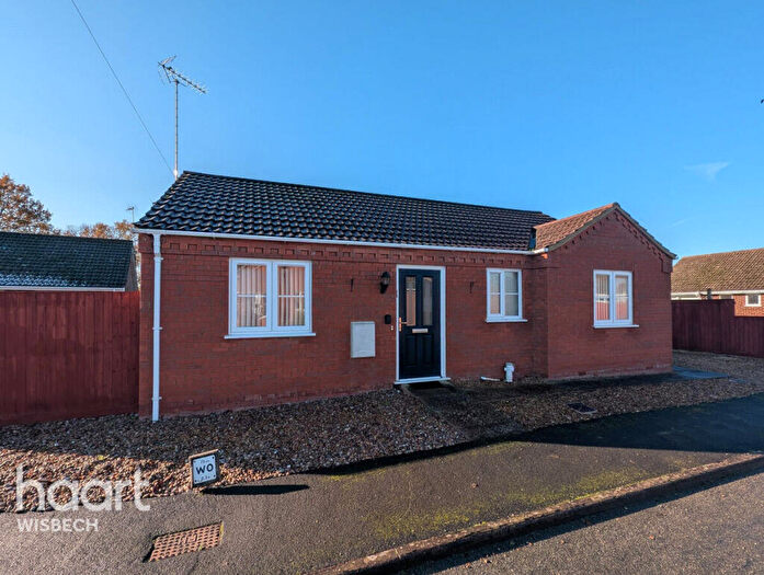 2 Bedroom Bungalow For Sale In Beaupre Avenue, Outwell, PE14