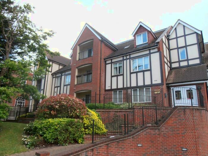 2 Bedroom Apartment To Rent In Butts Green Road, Hornchurch, RM11