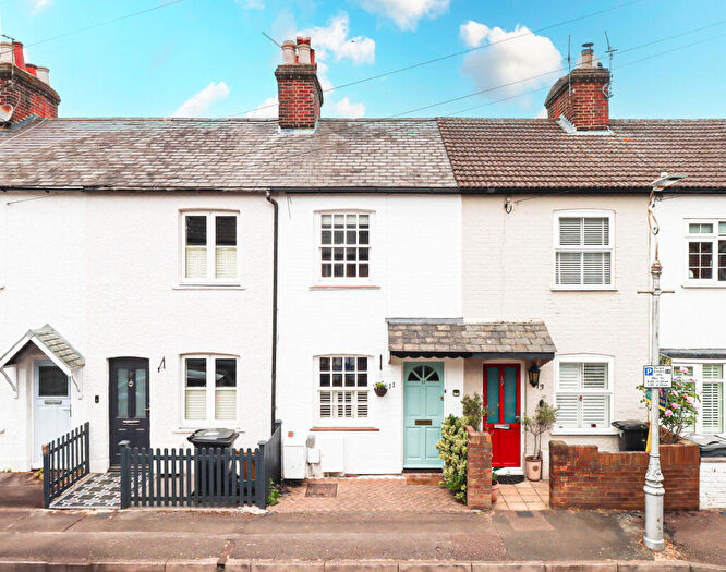 2 Bedroom Terraced House For Sale In Upper Culver Road, St. Albans, Hertfordshire, AL1