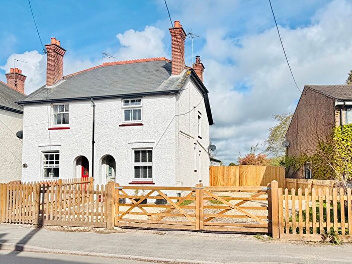 3 Bedroom Semi Detached House For Sale In Wallingford Road, Cholsey, OX10