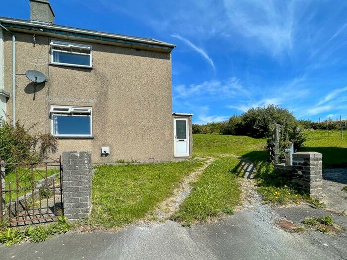3 Bedroom End Of Terrace House For Sale In Awelfryn, Llithfaen, Gwynedd, LL53