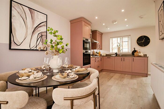 3 Bedroom Detached House For Sale In Kings Drive, St. Mellons, Cardiff, CF3