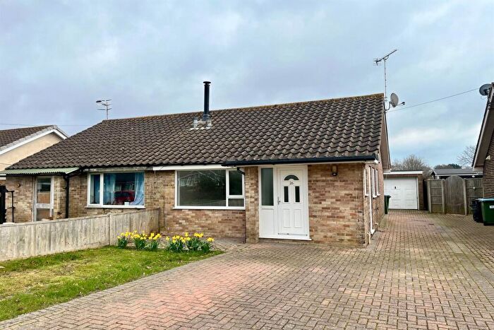 2 Bedroom Semi-Detached House To Rent In Edwen Close, Bognor Regis, PO21