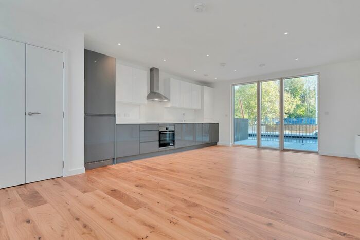 2 Bedroom Flat To Rent In Lindsell Street, London, SE10