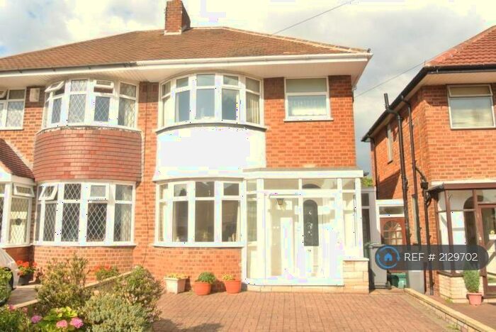 3 Bedroom Semi-Detached House To Rent In Marcot Road, Solihull, B92