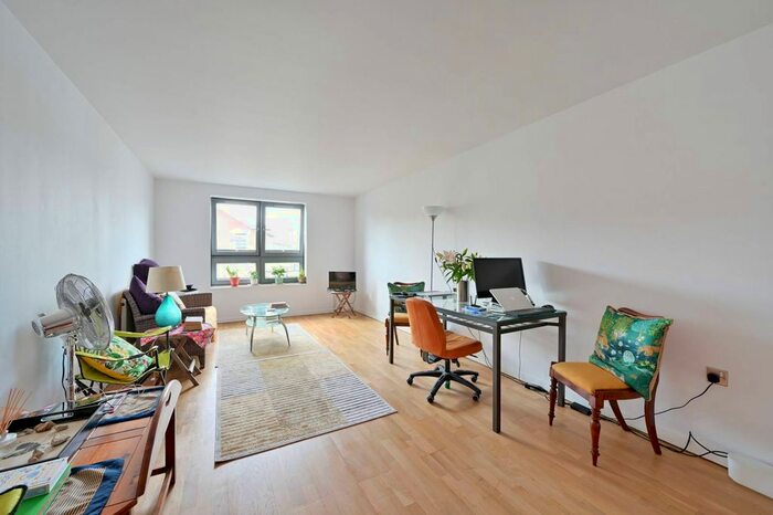 1 Bedroom Flat To Rent In Wimbledon Hill Road, Wimbledon Village, Wimbledon, SW19