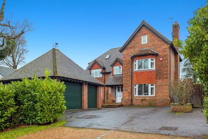 6 Bedroom Detached House To Rent In Chinthurst Lane, Guildford, Surrey, GU4