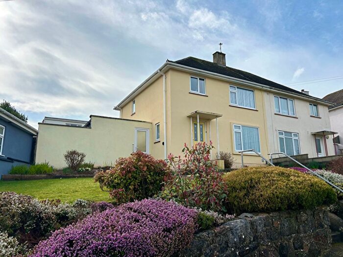 3 Bedroom Semi-Detached House For Sale In Shiphay, Torquay, TQ2